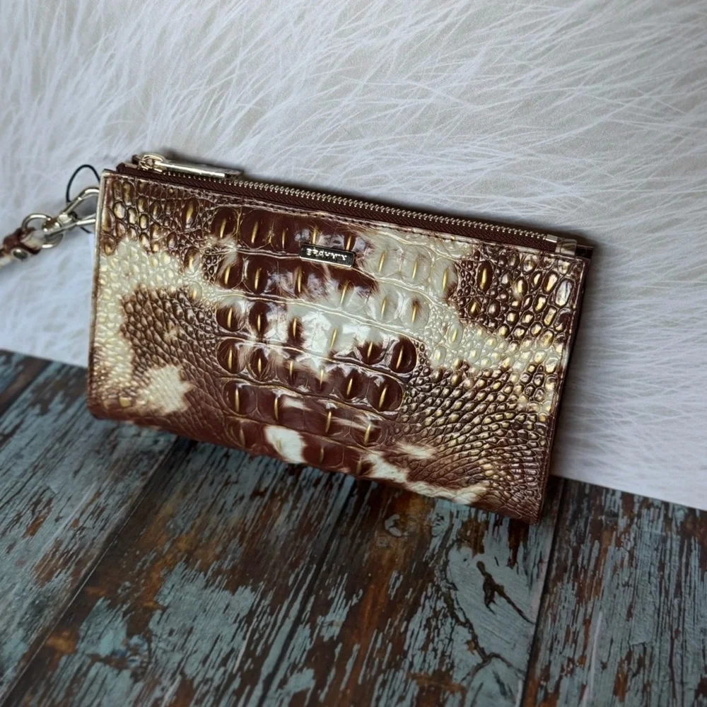 Brahmin Daisy Wristlet Melbourne Summer Rodeo NWT Price firm! - Picture 10 of 10